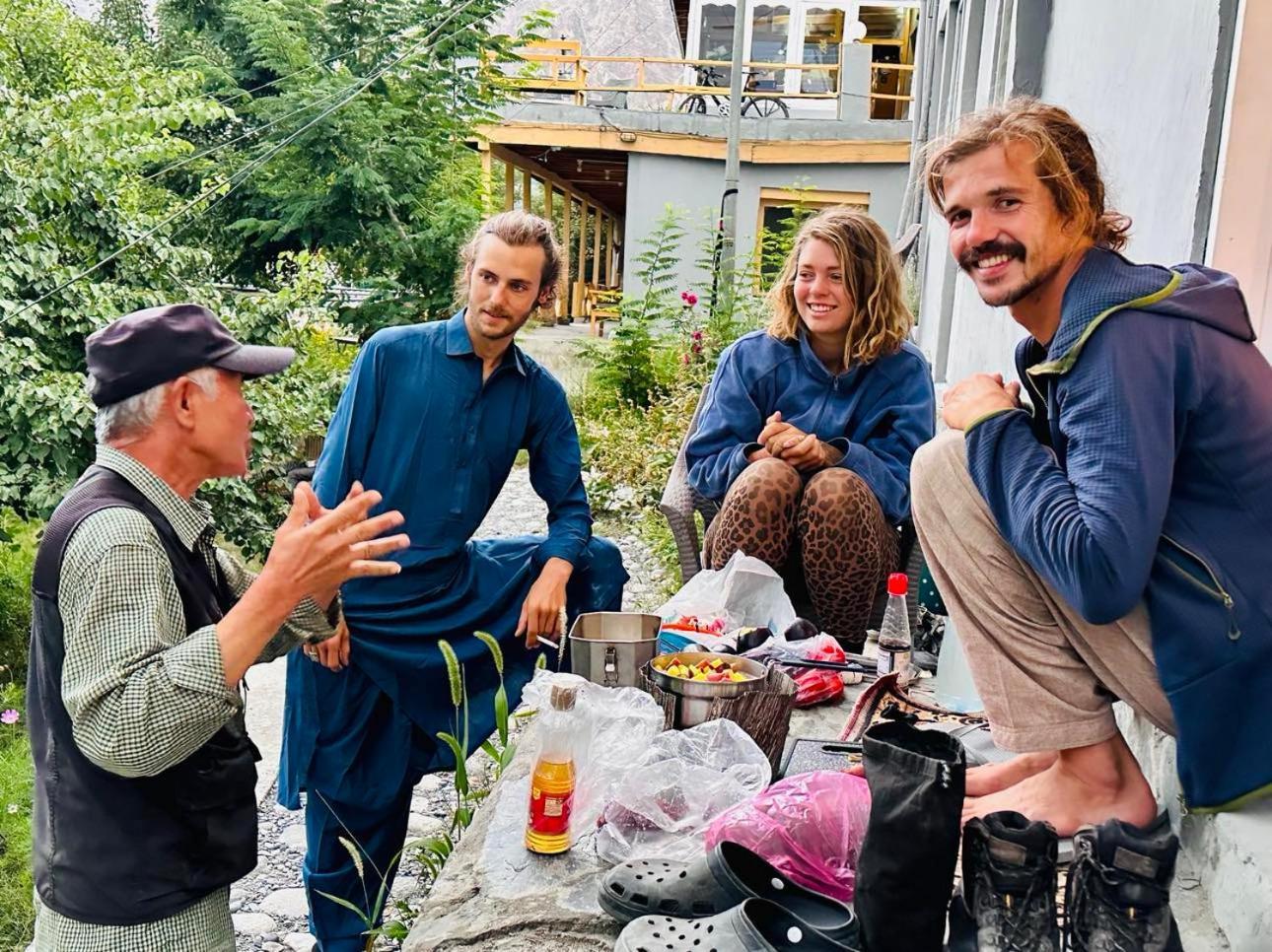 Backpackers Stories By Old Hunza Inn Karimabad  Exteriör bild