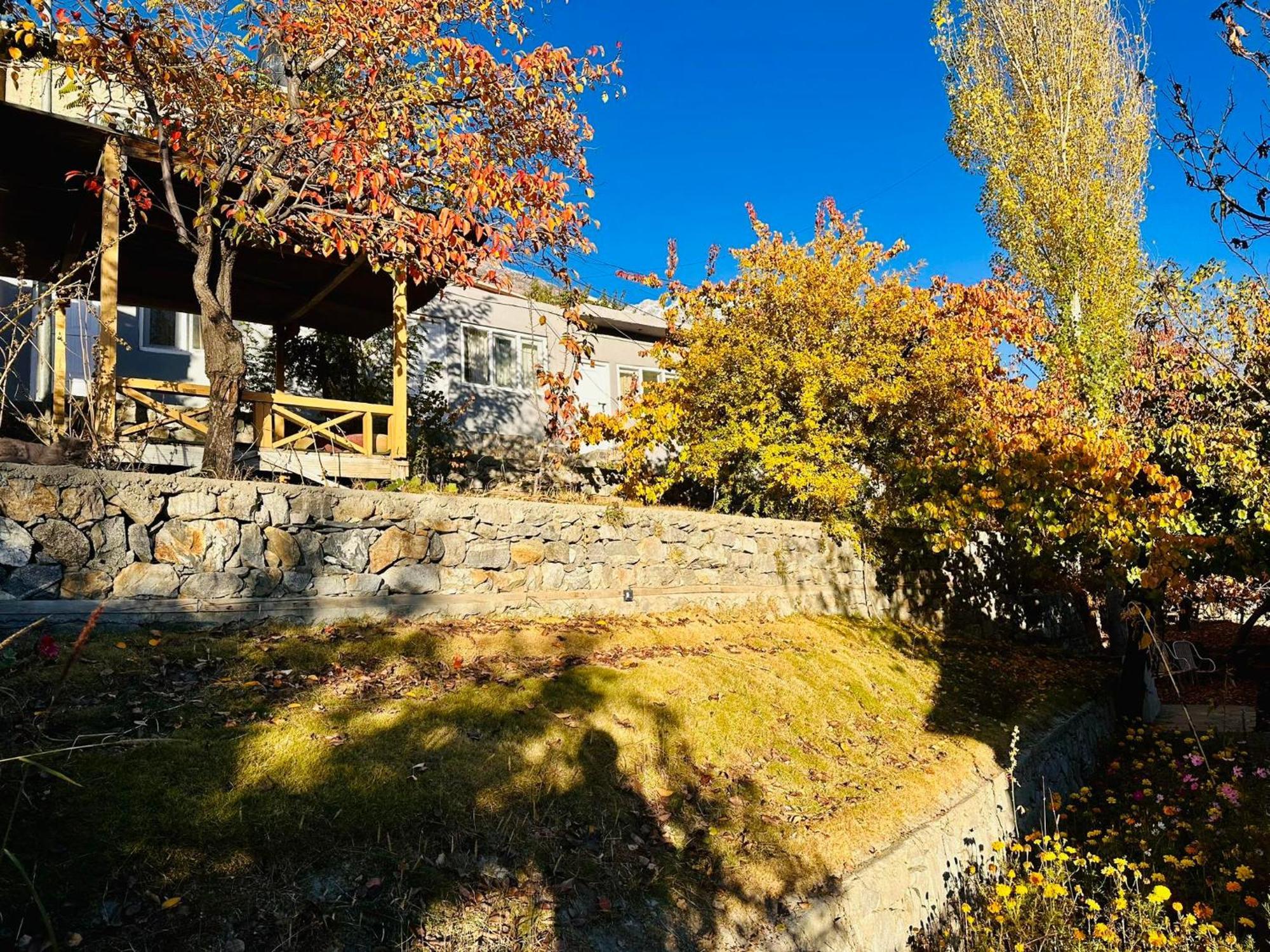 Backpackers Stories By Old Hunza Inn Karimabad  Exteriör bild